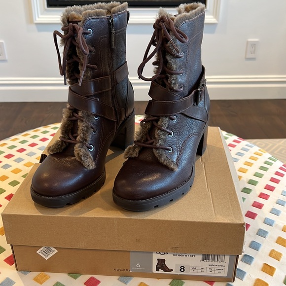 Ugg dark brown Ingrid boot size 8 - Picture 1 of 6